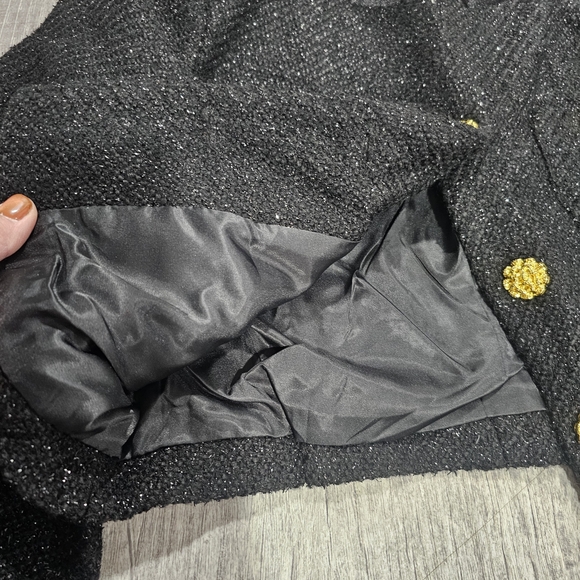 Hand Crafted Black and Gold Women's Set - Picture 7 of 10